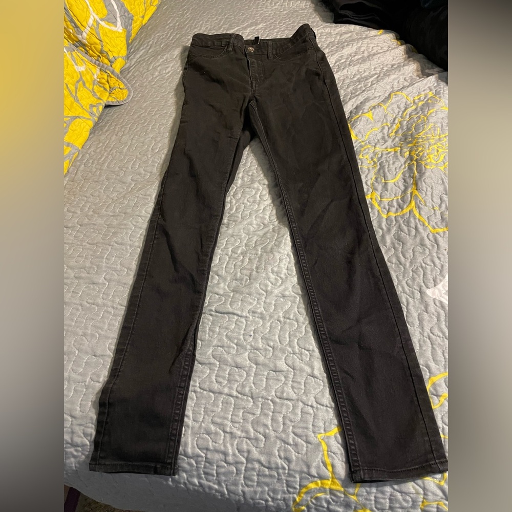 Black skinny jeans